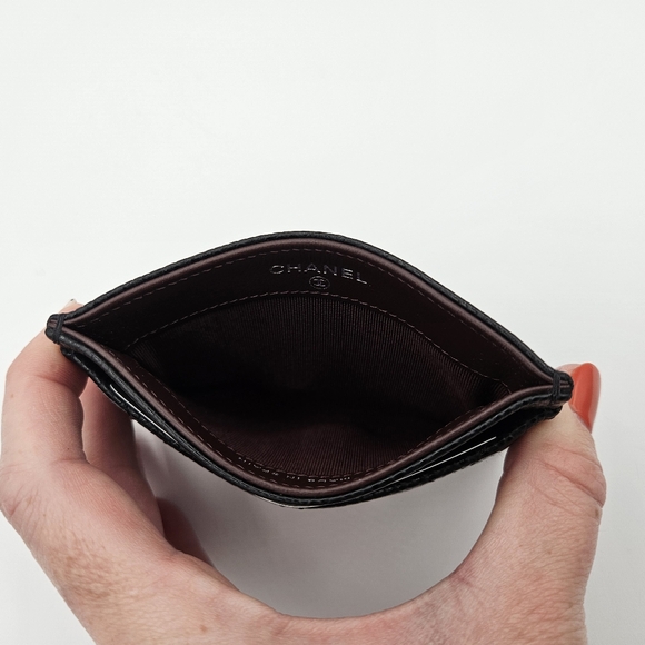 Chanel Interlocking CC Logo Classic Card Holder black caviar EUC - Picture 4 of 6